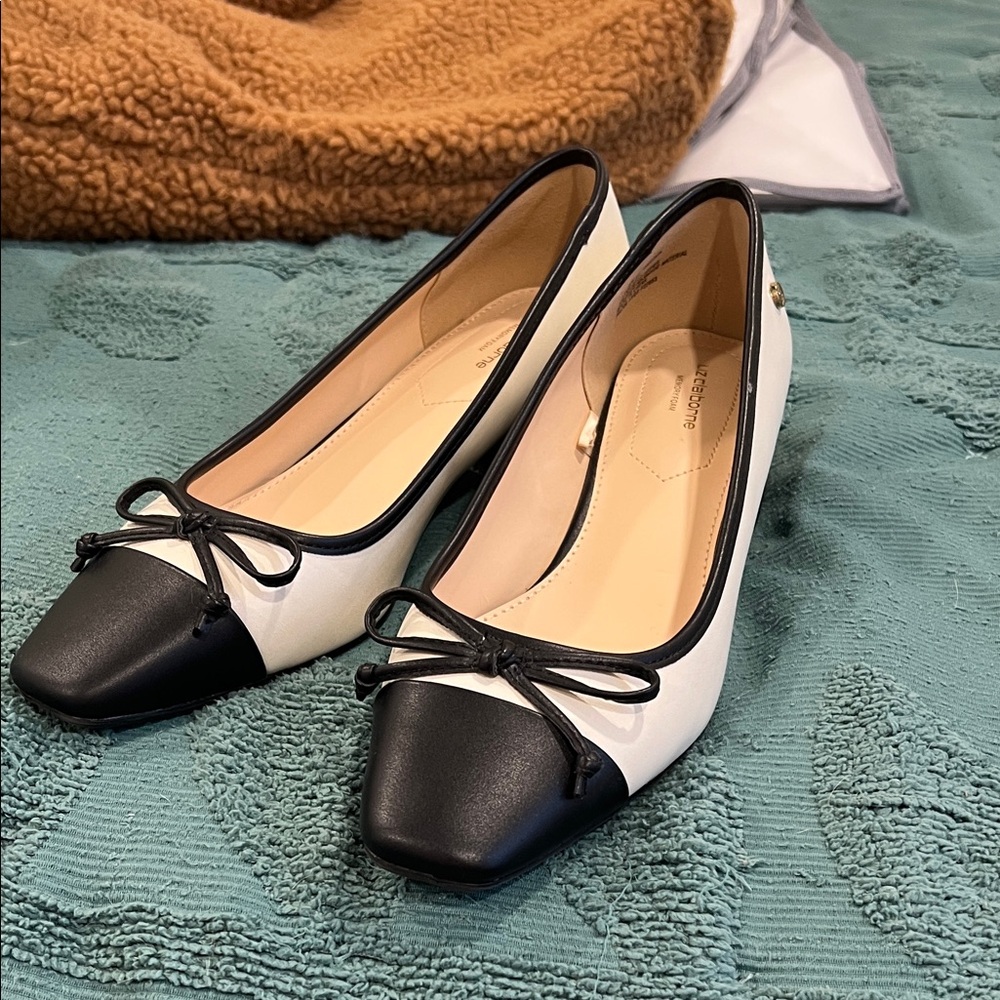Cute Black and White Bow Liz Claiborne Shoes